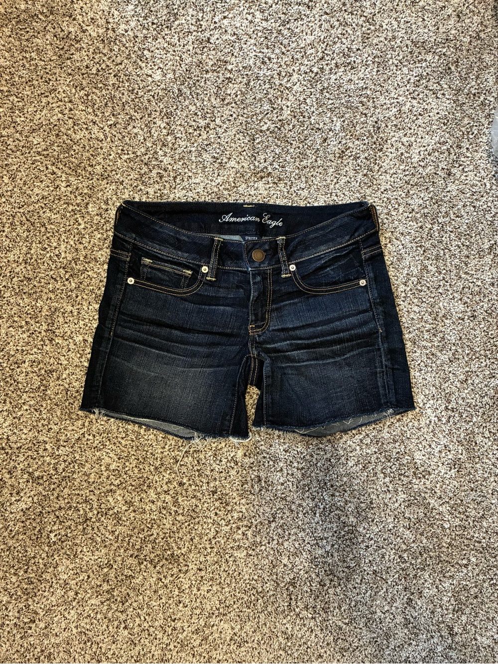 American Eagle Stretch Dark Denim Shorts. Size 6.